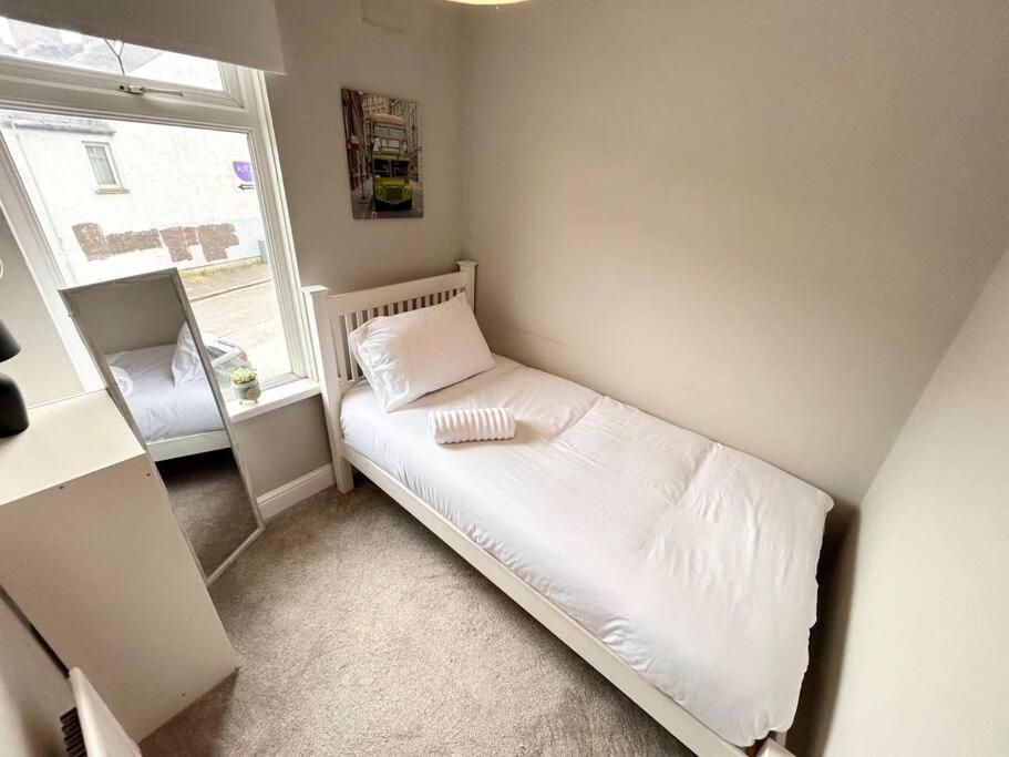 Snug Central Belfast Home, 2 Minutes From Ormeau Park! Εξωτερικό φωτογραφία